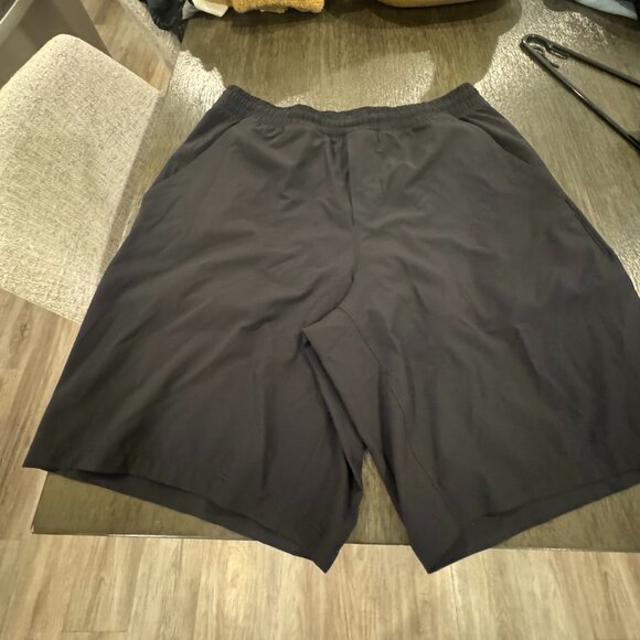 MEN'S LULULEMON PACE BRAKER SHORTS SIZE L - Picture 1 of 4
